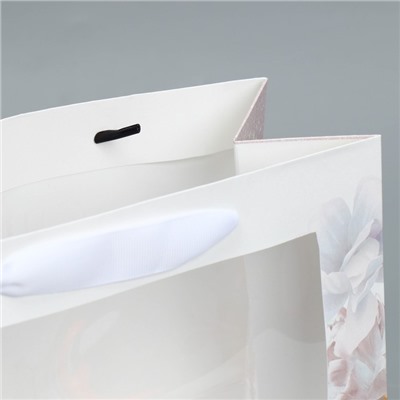 Пакет крафтовый с пластиковым окном «Самой нежной», 24 × 20 × 11 см