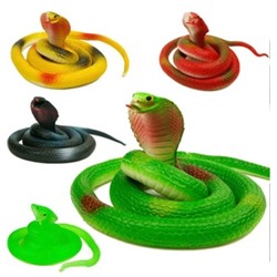 Резиновая змея Кобра с капюшоном 75 см