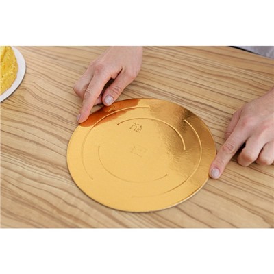 Подложка для торта «Круг волна», d=30,5 см, цвет золото