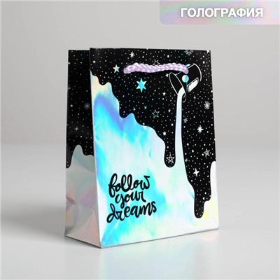 Пакет подарочный голографический «Follow your dreams», 12 × 15 × 5,5 см