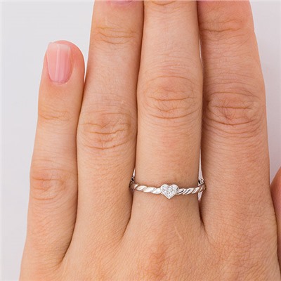 Серебряное кольцо с сердечком -  1023