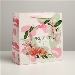 Пакет ламинированный квадратный «Present for you», 30 × 30 × 12 см