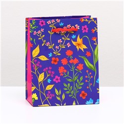 Пакет подарочный "Цветочный узор на фиолетовом" 11,5 х 14,5 х 6,5 см
