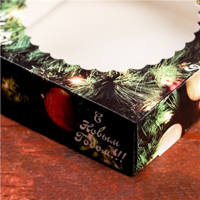 Подарочная коробка сборная с окном "Счастливого Рождества", 11,5 х 11,5 х 3 см