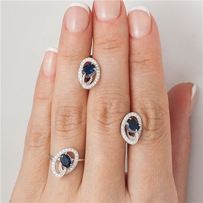 Серебряное кольцо с фианитом синего цвета 034